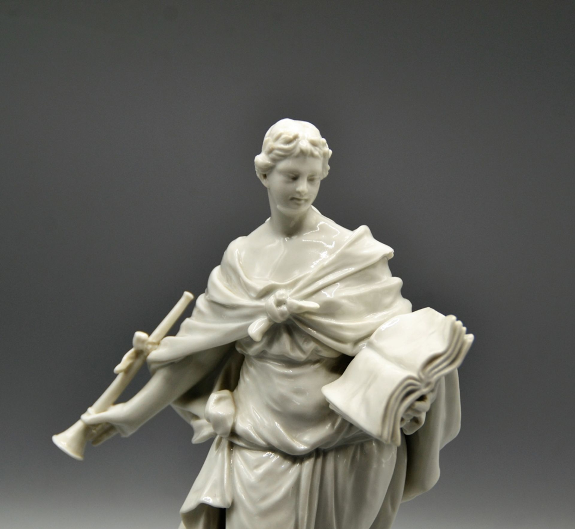 KPM Berlin Porzellanfigur griech. Muse Klio von 1903, eine der neun griechischen Musen, die Muse - Image 2 of 7