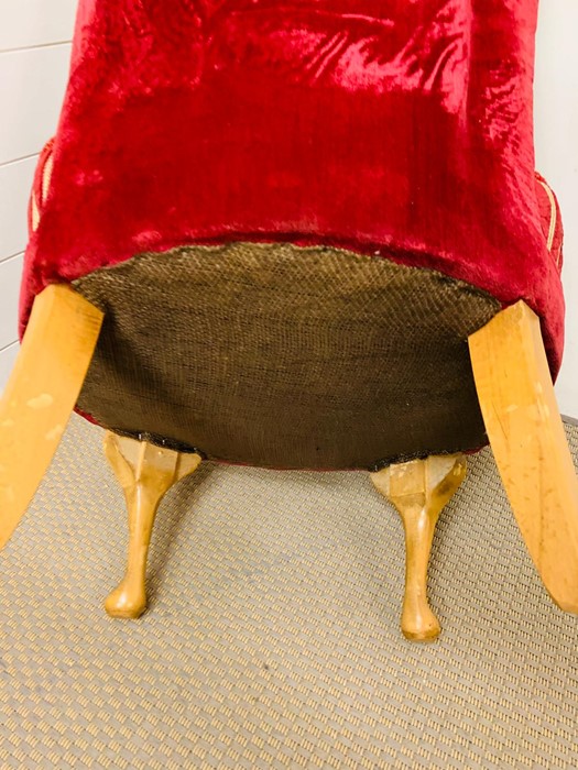 An red and striped upholstered bedroom chair on cabriole legs (H77cm) - Image 3 of 4