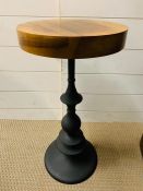 A side table on a metal stand and oak top (H62cm Dia30cm)