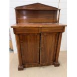 A Rosewood Chiffonier (H132cm W92cm D42cm)