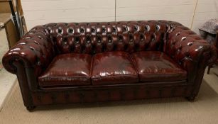 A button back Chesterfield sofa (H70cm W193cm D90cm)