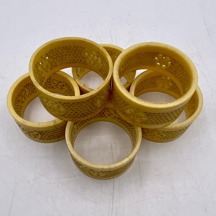 Six bone napkin rings - Image 4 of 4