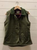 A Hogg's of Fife tweed waistcoat for shooting or country pursuit Size 10