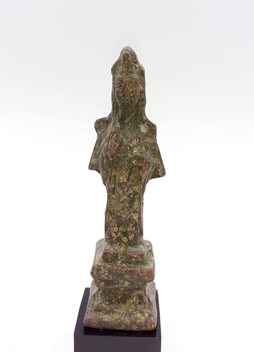 A pair of small Chinese bronze figures on a stand (10cm larger -without stand-). Provenance: From - Image 2 of 5