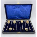 A Boxed set of silver teaspoons with sugar nips, makers mark William Devenport, dated Birmingham