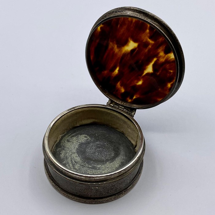 A silver and tortoiseshell pill box, - Image 2 of 3