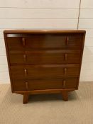 A Mid Century chest of drawers (H85cm W76cm D46cm)