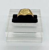 An 18ct gold Signet ring (3.8g)