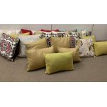 A selection of various scatter cushions. approx 21