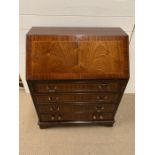 A mahogany bureau (H93cm W76cm D40cm)