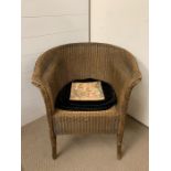 A Lloyd Loom gold chair (Nov 1937)