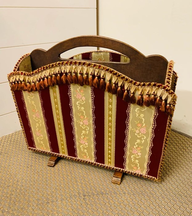 An Oak newspaper/magazine rack