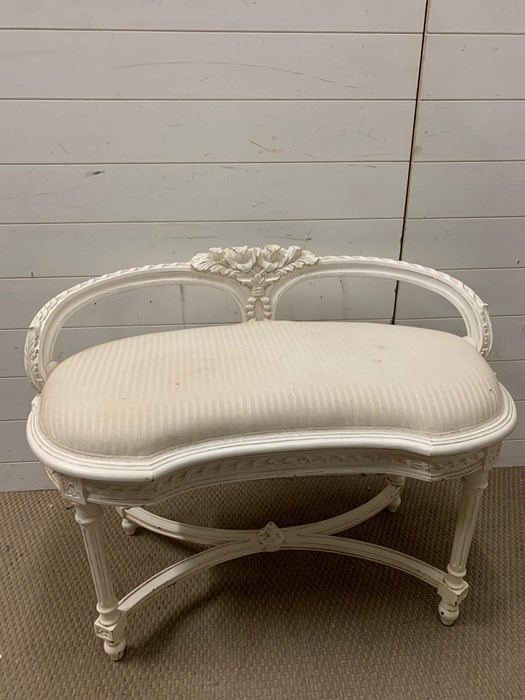 A French style sofa/bench (H68cm W94cm D48cm) - Image 2 of 3