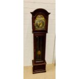 An oak long case clock (H172cm W39cm D25cm)
