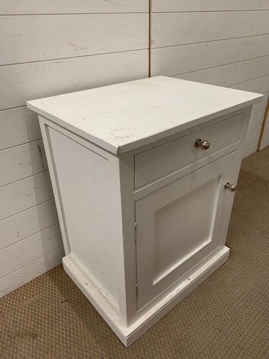 A white bedside unit with drawer and cupboard AF (no back) (H76cm W61cm D48cm) - Image 2 of 3