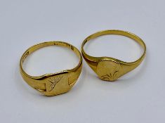 Two 9ct gold signet rings (2.8g)Size M