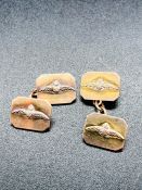 A pair of 9ct gold RAF cuff links (Total Weight 8g)