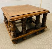 A square oak side table (H42cm Sq60cm)