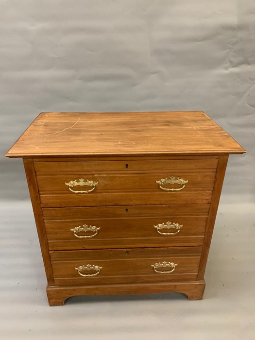 A pair of pine chest of three drawers on bracket feet (H84cm W84cm D50cm) - Image 4 of 4