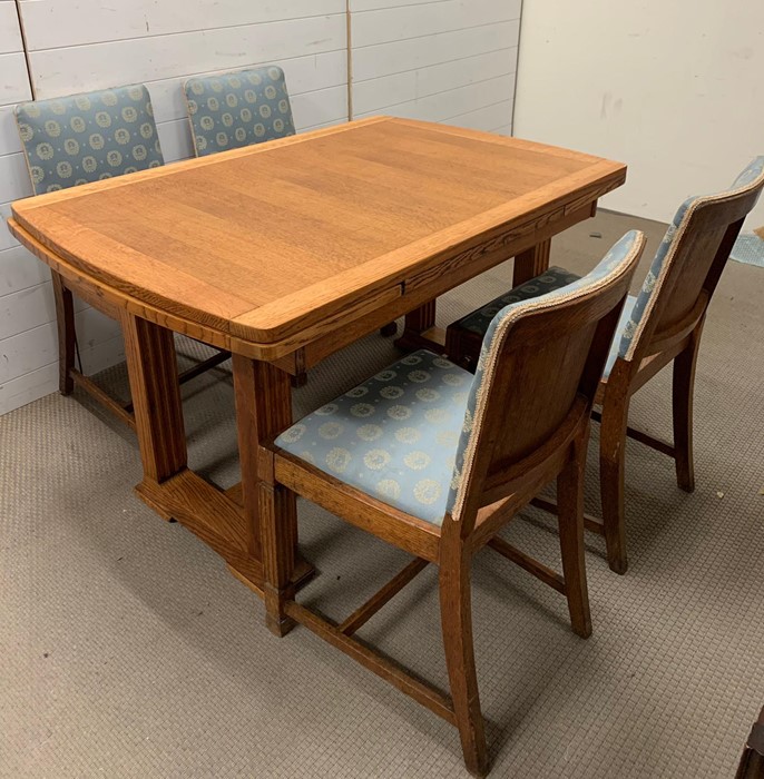 An oak table with reeded legs, extends both sides and four matching chairs (H77cm W126cm D84cm) - Image 3 of 4