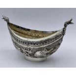 A Ornate silver sugar bowl with animal decoration.(Total Weight 112g)