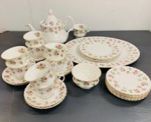 A Royal Albert Winsome tea service set