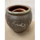 Two garden urn flower pots (Largest H46cm)