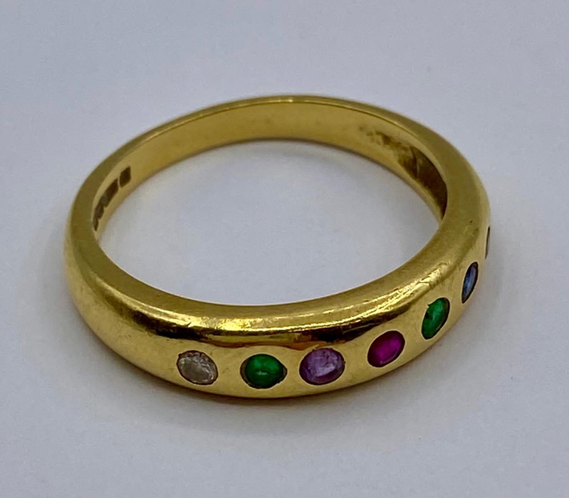 An 18ct gold seven stone ring (Total weight 3.5g) Size K 1/2 - Image 2 of 5