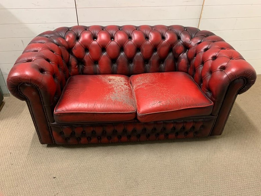 Two Seater button back Chesterfield in oxblood - Image 3 of 4