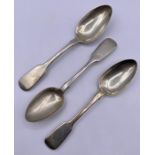 A selection of three Victorian silver spoons, hallmarked for 1839, by William Eaton.(175g)