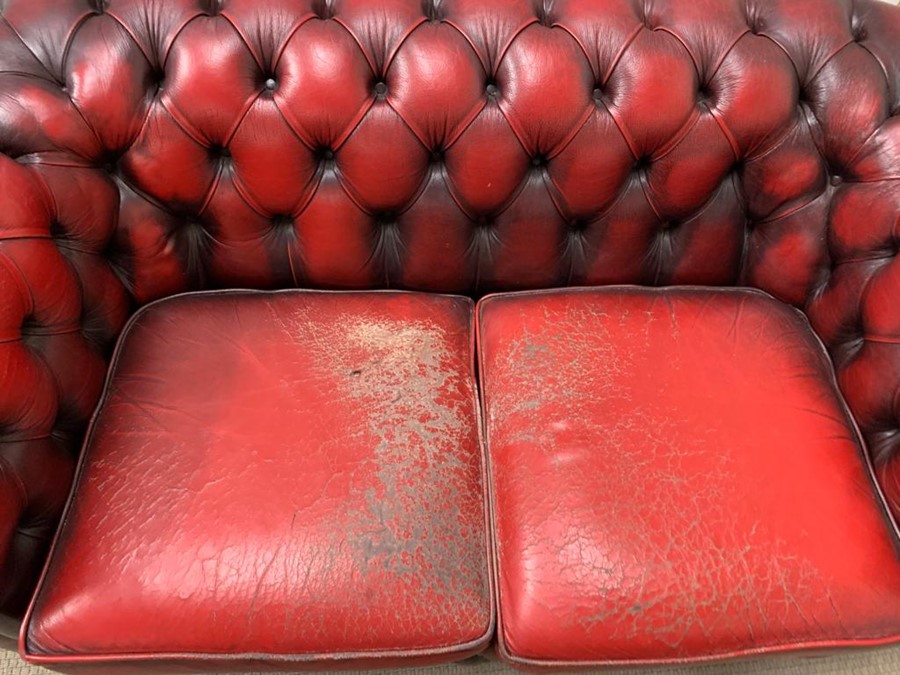 Two Seater button back Chesterfield in oxblood - Image 4 of 4