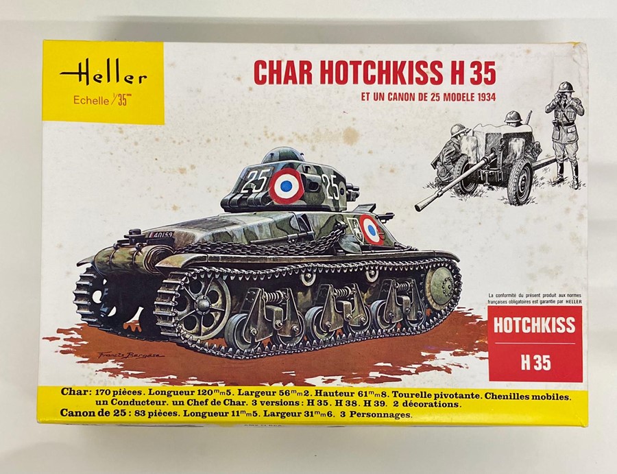 Three boxed tank model kits to include, Char Somua S35, Char Hotchkiss H35 and Char Renault R35 - Image 4 of 4