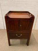 A mahogany pot cupboard bedside with pull out night stand (H76cm Sq50cm)