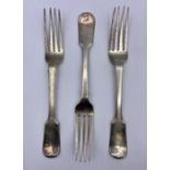 Three Georgian silver forks, hallmarked for London 1823, makers mark WJ possibly William Johnson