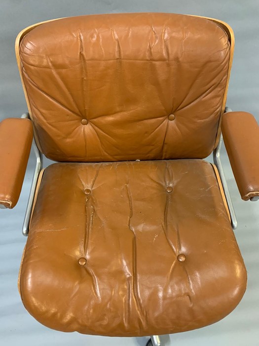 A Mid Century Martin Stoll Giroflex desk chair, designed by Karl Dittert with a plywood and - Image 6 of 13