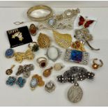 A selection of quality costume jewellery