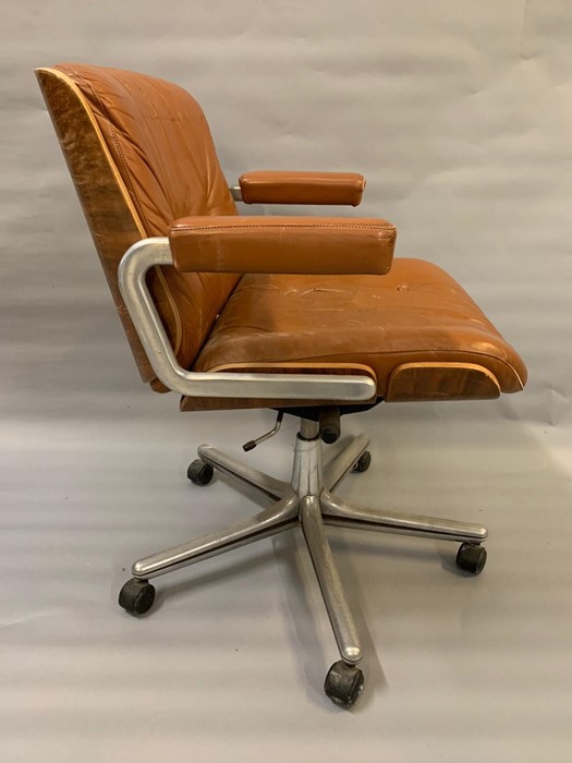 A Mid Century Martin Stoll Giroflex desk chair, designed by Karl Dittert with a plywood and - Image 3 of 13