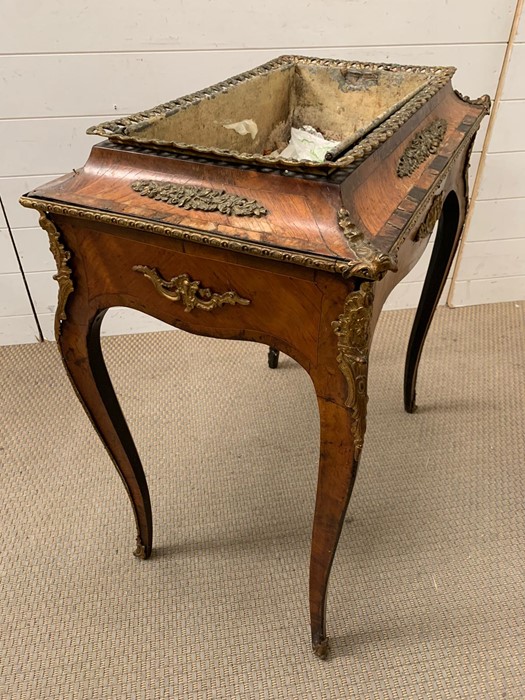 A satinwood ormolu mounted table AF (H77cm W65cm D42cm) - Image 4 of 5