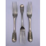 A selection of three Georgian silver forks, hallmarked, 230g
