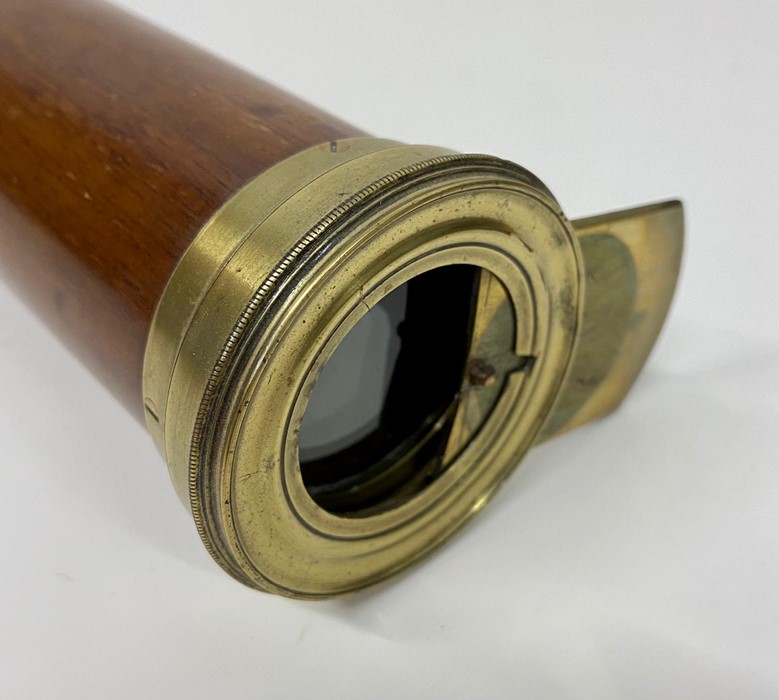 An Improv'd Sea Telescope by Gilbert Wright & Hooke of London in brass and wood (99cm L closed 125cm - Image 2 of 4