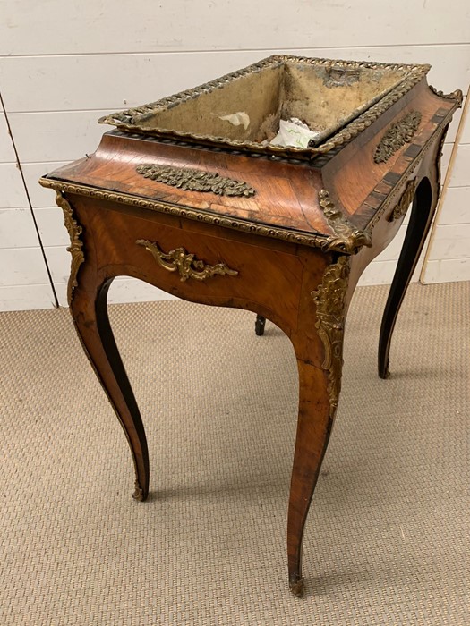 A satinwood ormolu mounted table AF (H77cm W65cm D42cm) - Image 3 of 5