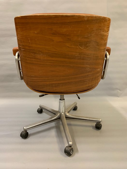 A Mid Century Martin Stoll Giroflex desk chair, designed by Karl Dittert with a plywood and - Image 5 of 13