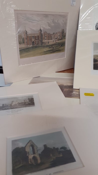 A group of 11 mounted prints depicting English landscapes with arquitecture, (16x20 cm largest). ( - Image 4 of 4