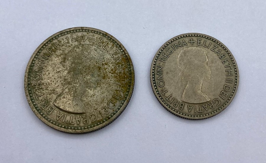 A Queen Elizabeth II Coronation commemorative shilling and sixpence in original packet. - Image 3 of 4