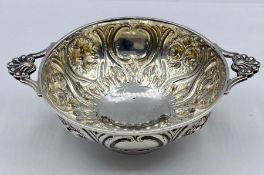 A hallmarked Victorian silver wine taster dated Sheffield 1854 (131g)