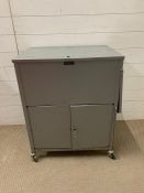 A metal industrial cabinet (H78cm W62cm D45cm)