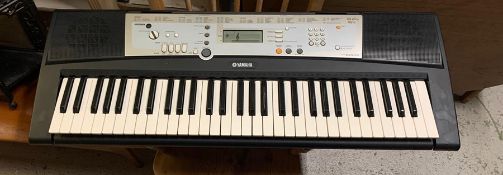 Yamaha E203 YPT200 keyboard