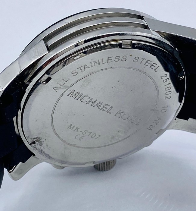 A Michael Kors Mans Runway Chronograph watch MK8017 - Image 4 of 5