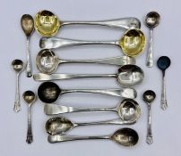 A selection of silver mustard and salt spoons (108g)