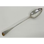 A Georgian silver basting spoon 1802, 30 cm long 100g total weight